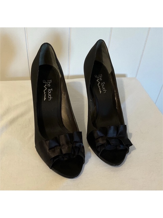 Touch of Nina Shoes - Touch of Nina Black Satin Peep-Toe Heels with Bow Accent